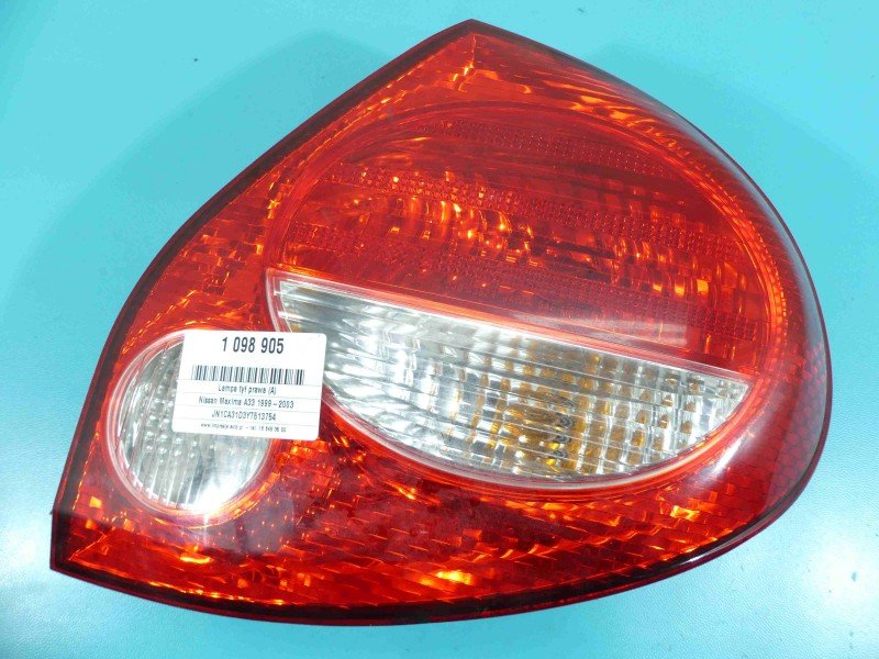 Lampa tył prawa Maxima A33 99-03 sedan