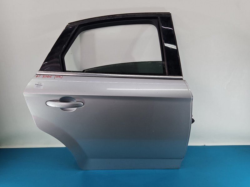 Drzwi tył prawe Ford Mondeo Mk4 HB 5d srebrny BA7 Drzwi tył prawe Ford Mondeo Mk4 HB 5d srebrny BA7