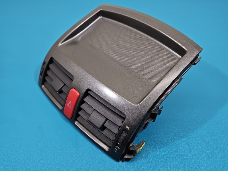 Kratka nawiewu środkowa Toyota Auris I 55670-02130 EUROPA