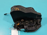 Zamek przód lewy 7202143 Bmw f10 f11 EUROPA Producent części: BMW, 7pin, uszkodzone mocowanie