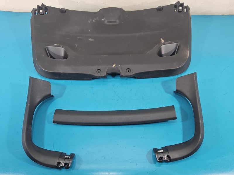 Tapicerka klapy tył boczek bagażnika tylnej Peugeot 2008 I 9678069777, 9678067077, 9678066977