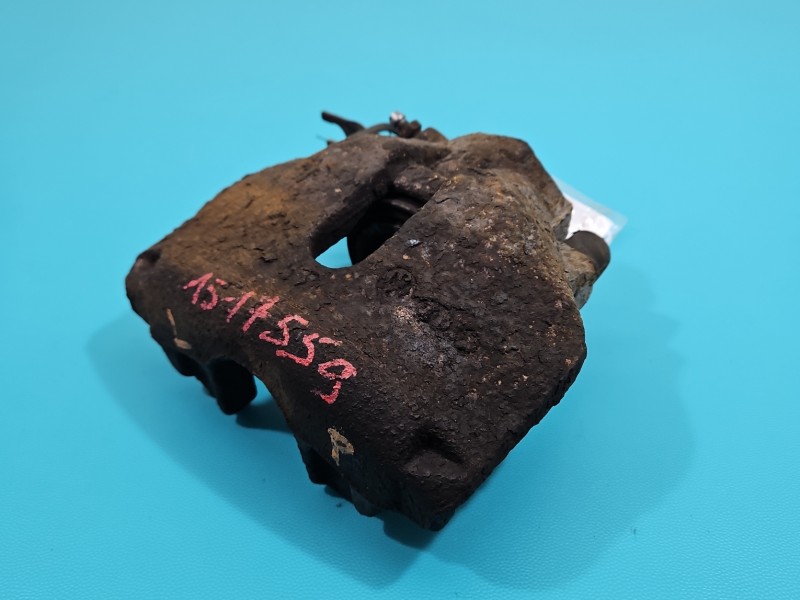 Zacisk przód lewy Skoda Superb I 1.9 tdi