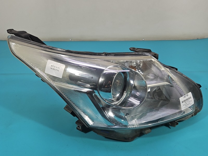 Reflektor prawy lampa przód Toyota Avensis III T27 EUROPA