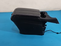 Podłokietnik TUNEL Peugeot 3008 II 9831817180 EUROPA