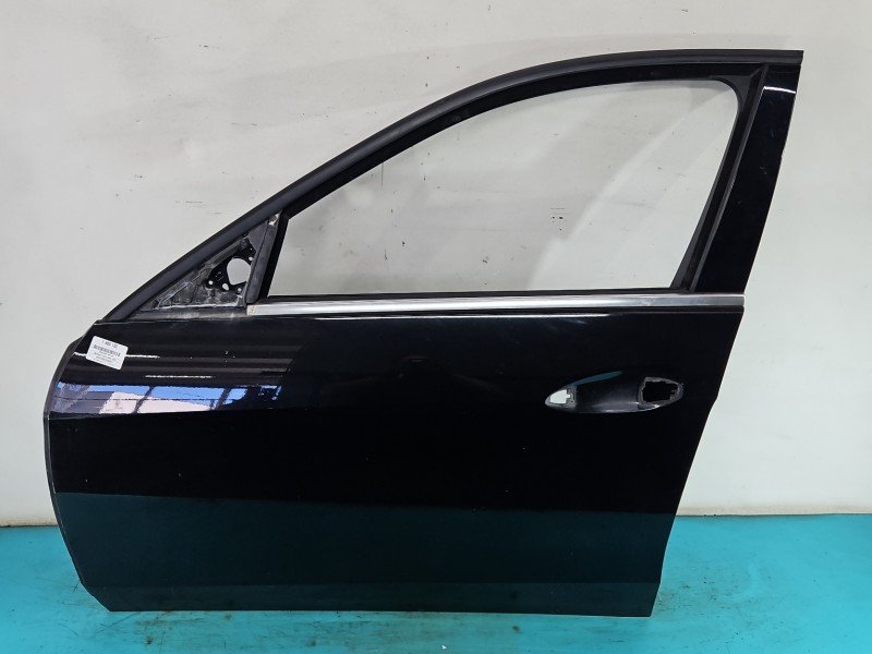 DRZWI PRZÓD LEWE KIEROWCY Mercedes W212 5d czarny 040U DRZWI PRZÓD LEWE KIEROWCY Mercedes W212 5d czarny 040U