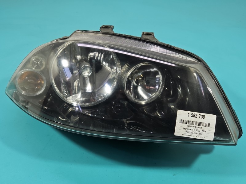 Reflektor prawy lampa przód Seat Ibiza III 6L EUROPA 6L1941752B