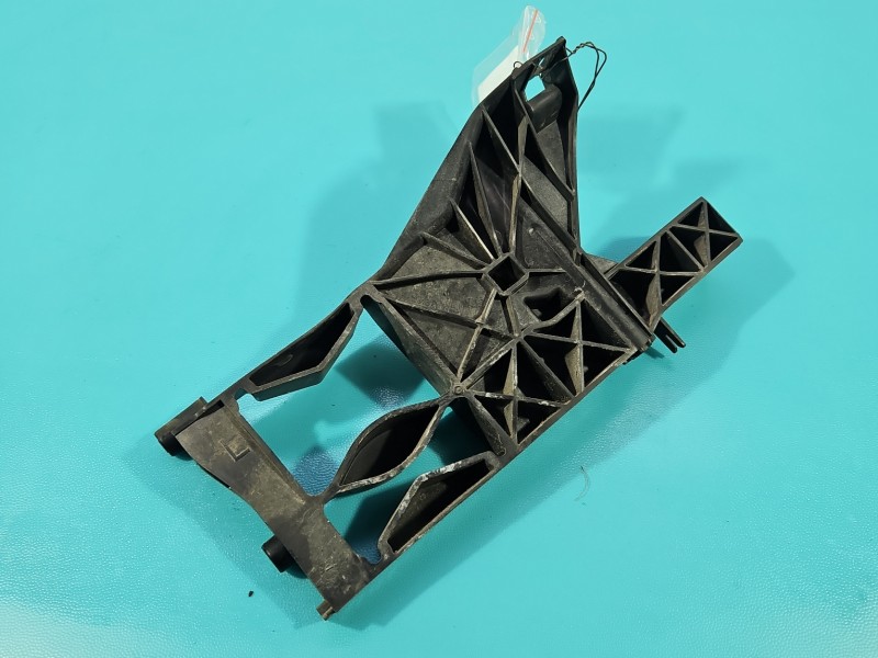 Ślizg zderzaka przód lewy AUDI A6 C7 4G0805607