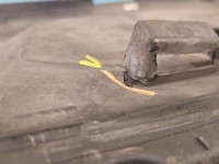 Osłona ZAŚLEPKA PLASTIK Producent części: Volvo, Osłona pasa przedniego / uszkodzone mocowanie ( zdjęcie numer 5 ) Volvo S90...