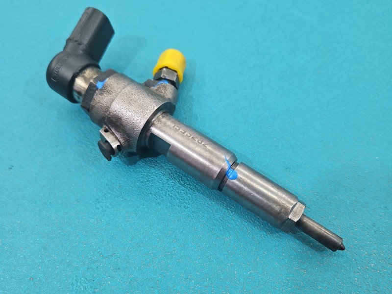 Wtryskiwacz Ford Fiesta Mk6 9655304880 1.4 tdci