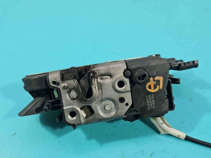 Zamek przód lewy 828406 Citroen Berlingo II EUROPA CITROEN, 6pin