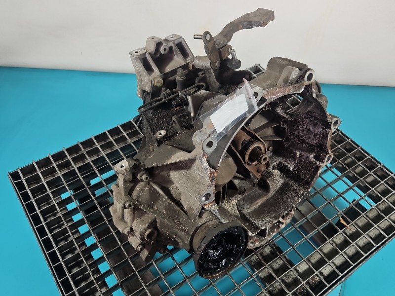 Skrzynia biegów Vw Golf V 1.6 FSI