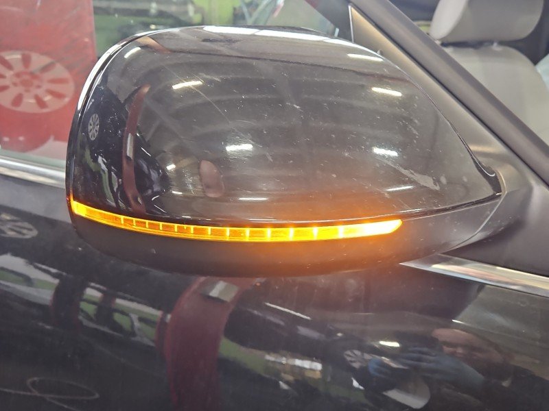 Lusterko prawe AUDI Q5 08- czarny LY9B europa Lusterko prawe AUDI Q5 08- czarny LY9B europa