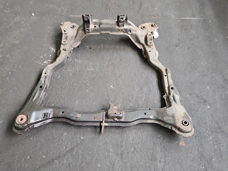 WÓZEK KOŁYSKA TRAWERS Sanki Belka silnika Hyundai Coupe II 01-08 1.6 16V