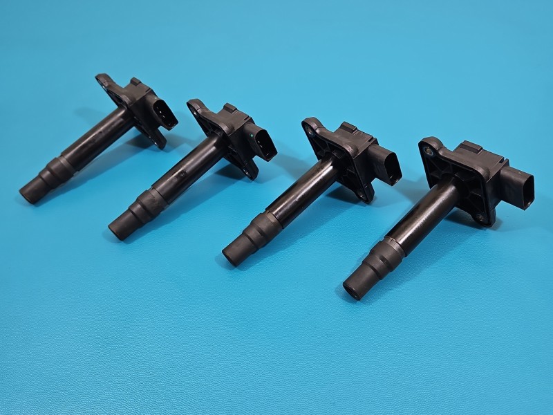 Cewka zapłonowa Audi A3 8L 1.8 T Producent części: Audi, Europejska, 4szt, 4pin