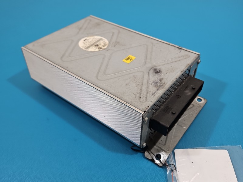 Wzmacniacz Audi A6 C6