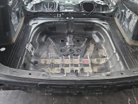 Pas tylny podłoga wanna bagażnika Audi A3 8V sedan
