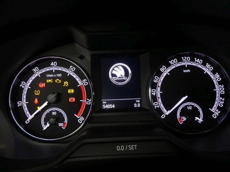 Licznik Skoda Octavia III 5E0920780F 1.5 TSI EUROPA Licznik Skoda Octavia III 5E0920780F 1.5 TSI EUROPA
