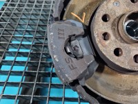 Zacisk przód lewy Skoda Octavia III 1.6 tdi