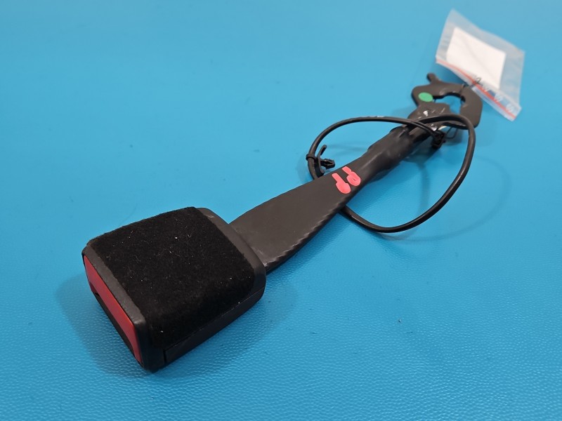 Pas bezpieczeństwa przód prawy pasażera 4M0857755E AUDI Q7 II 4M