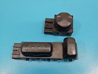 Przełącznik Regulacji fotela kierowcy / 2szt / Lewy przód Hyundai Santa Fe III 12–18 2250008