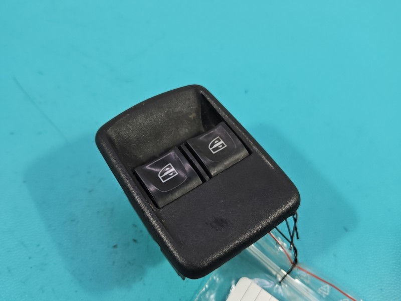 Przełącznik szyb Renault Trafic III 254118722R 2x EU