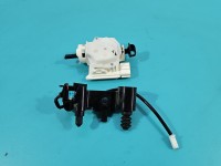 Siłownik klapki wlewu paliwa Mitsubishi Outlander III 12-