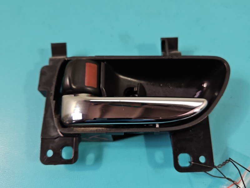 Klamka wewnętrzna tył lewa Subaru Forester IV SJ 12-18 Klamka wewnętrzna tył lewa Subaru Forester IV SJ 12-18