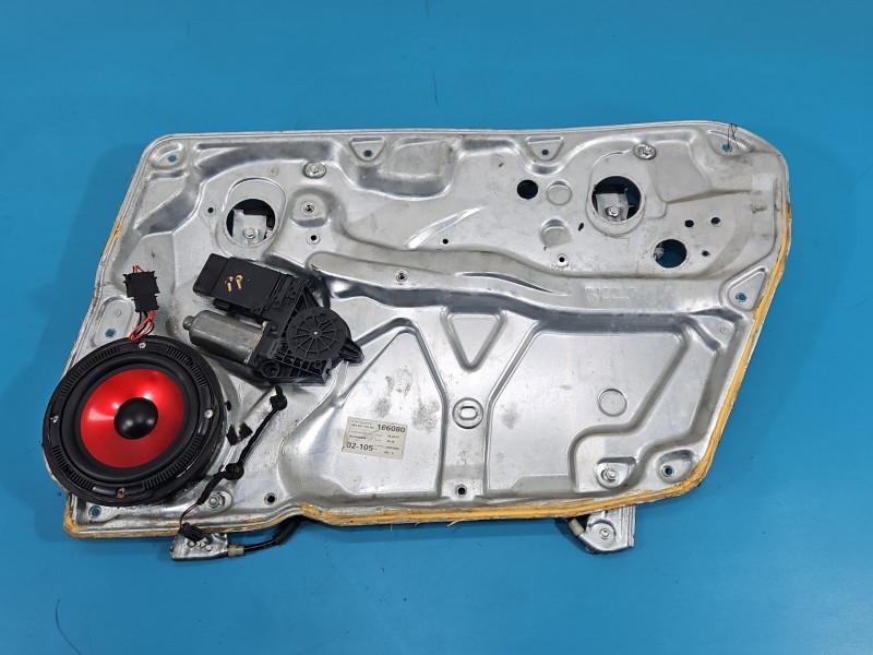 Podnośnik przód prawy SZYBY WINDA Vw Passat B5 Volkswagen 3B4837456A 4d sedan