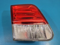 Lampa tył lewa klapy Toyota Avensis III T27 sedan EUROPA