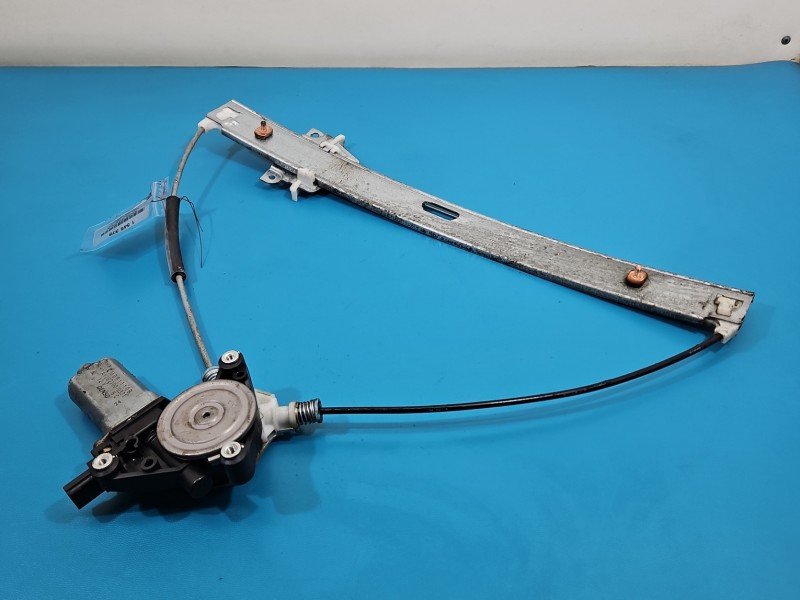 Podnośnik przód prawy SZYBY WINDA mazda Tribute I 00-07 Producent części: Mazda, 2 PIN Pęknięcie przy mechanizmie...