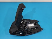 Lampa tył lewa błotnika Peugeot 5008 II 17-24 HB EUROPA 9811028080