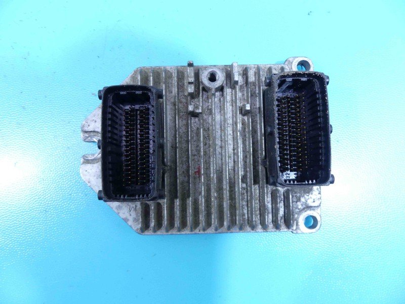 Komputer Sterownik silnika 09158670 Opel Astra II G 1.6 16v Komputer Sterownik silnika 09158670 Opel Astra II G 1.6 16v