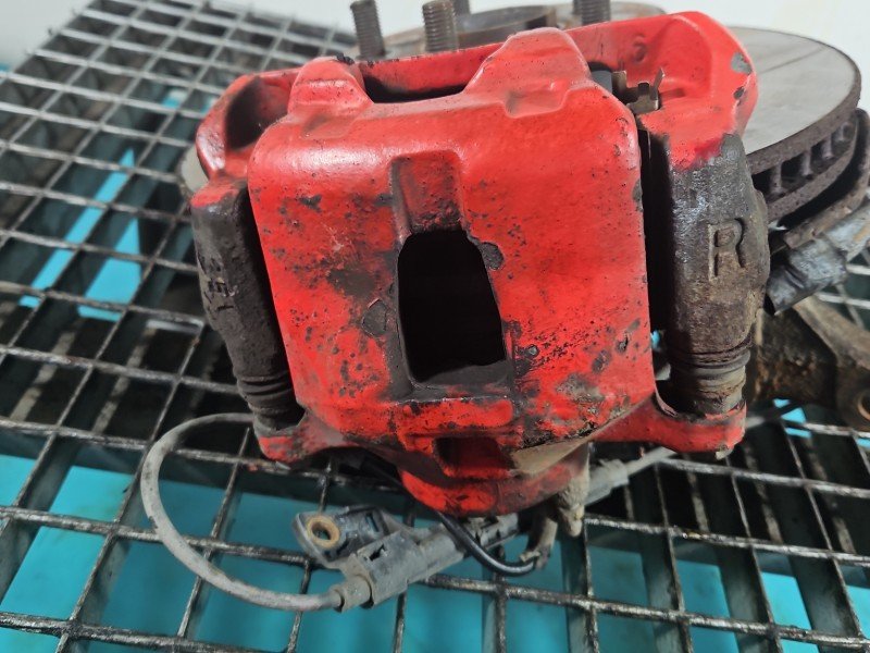 Zacisk przód prawy Scion tC I AT10 04-10 2.4 VVTi (2az)