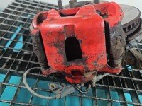 Zacisk przód prawy Scion tC I AT10 04-10 2.4 VVTi (2az)