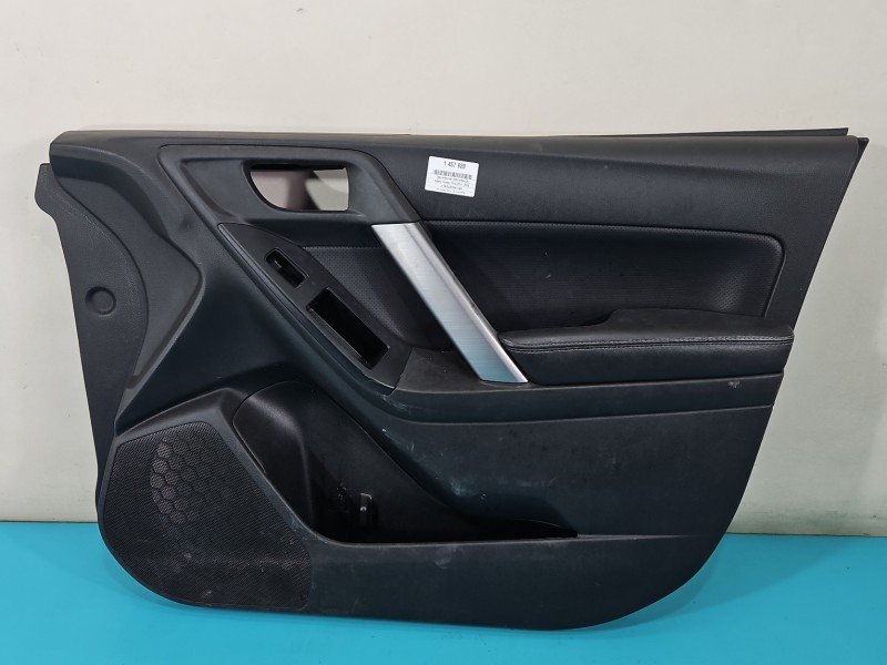 Tapicerka drzwi przód prawa boczek Subaru Forester IV SJ 12-18 Tapicerka drzwi przód prawa boczek Subaru Forester IV SJ 12-18