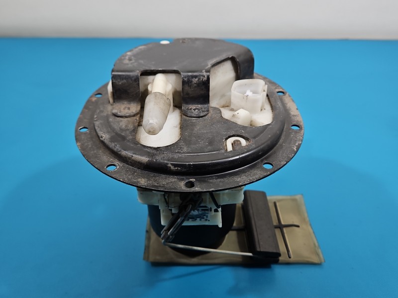 pompka Pompa paliwa Toyota Avensis I T22 1.6 vvti 0580313069 TOYOTA