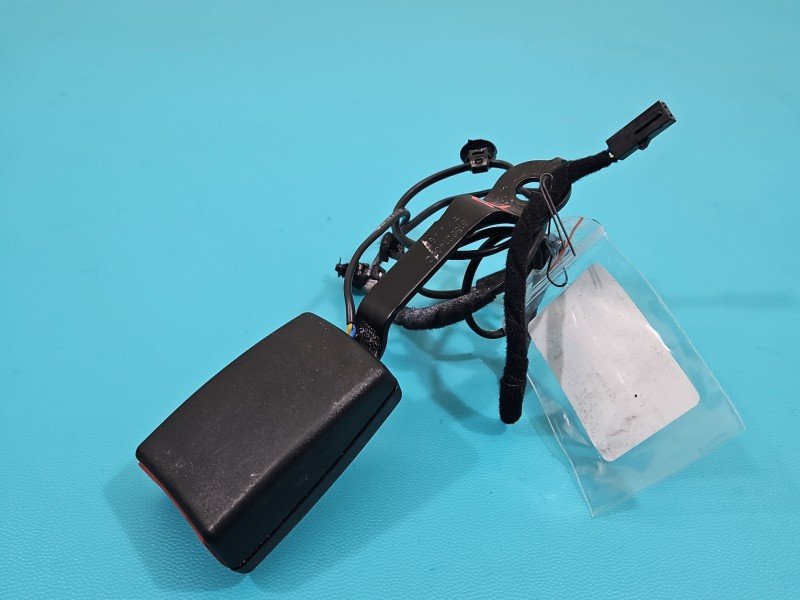 Pas bezpieczeństwa tył prawy Volkswagen, zapinka Vw Sharan II 10- 7N0857739C