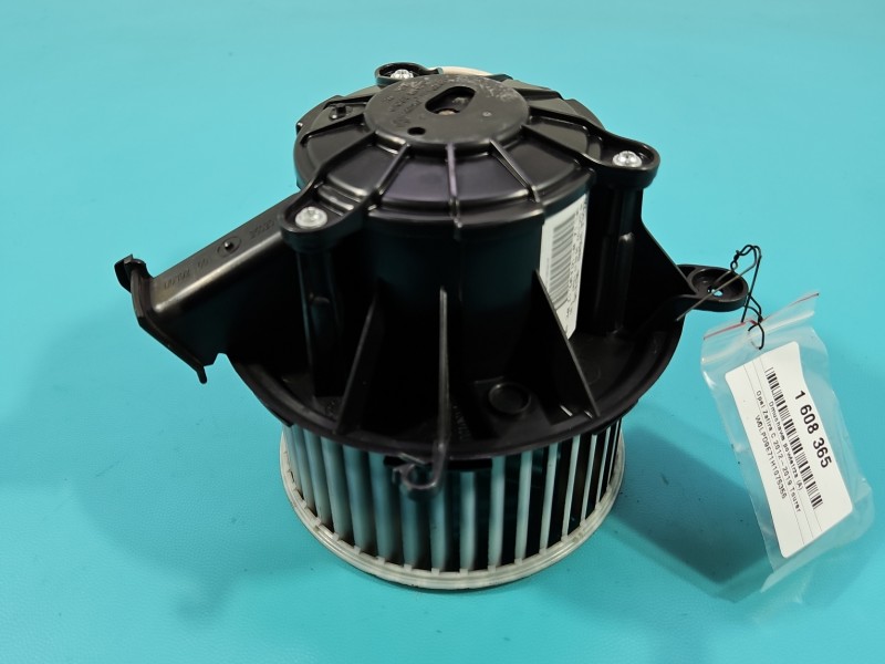 Dmuchawa nawiewu wentylator Opel Zafira C europa U7253002