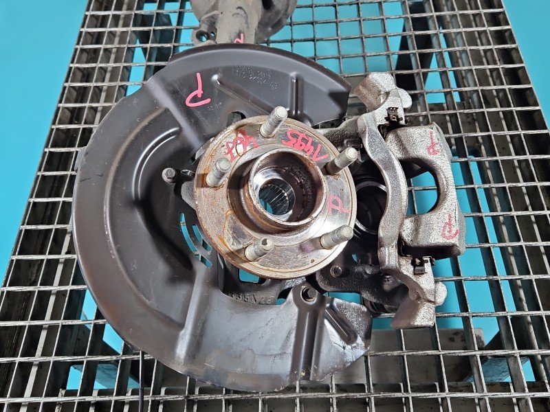 Zwrotnica prawa piasta przód 1.0 EcoBoost Ford Puma II MK2 19- Zwrotnica prawa piasta przód 1.0 EcoBoost Ford Puma II MK2 19-