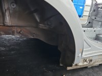 Błotnik tył prawy MERCEDES W176 POLAR SILVER - METALLIC PAINT (761U) ćwiartka