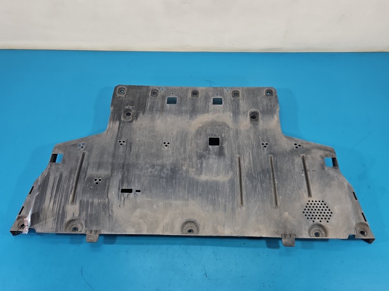 PŁYTA PODWOZIA Osłona silnika dolna BMW iX1U11 9450504 0.0 elektryczny