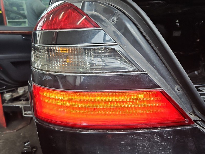 Lampa tył lewa Mercedes W221 sedan Lampa tył lewa Mercedes W221 sedan