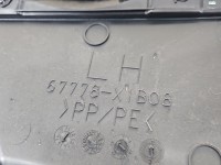 Tapicerka drzwi przód lewa boczek Toyota Rav4 IV 67612-X1B22, 67778-X1B08