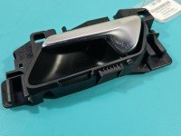 Klamka wewnętrzna tył lewa Opel Corsa F 98201553