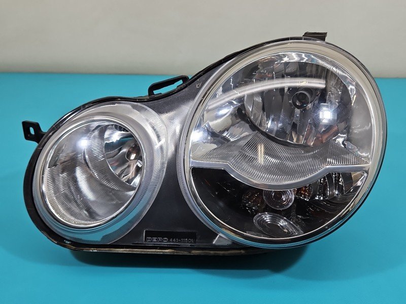 Reflektor prawy lampa przód Vw Polo IV 9N EUROPA Reflektor prawy lampa przód Vw Polo IV 9N EUROPA
