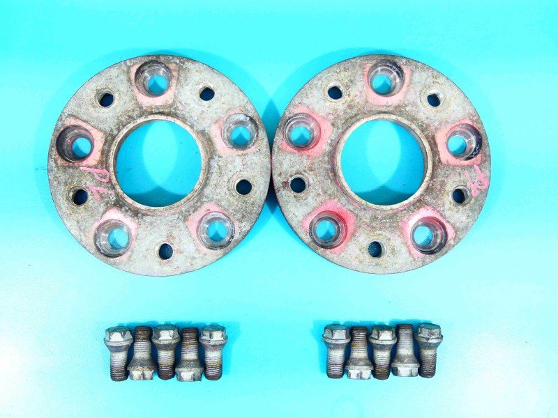 Dystanse AUDI Q7 I 4L 4,2.0 tdi