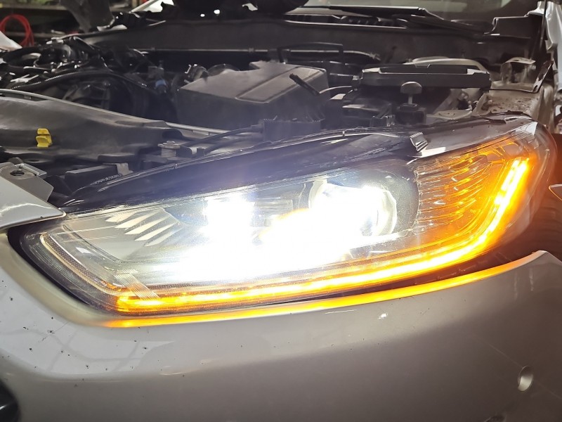 Reflektor lewy lampa przód Ford Fusion USA 12-20 EUROPA