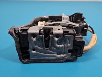 Zamek tył lewy 7477689 BMW G30 Producent części: BMW, 4pin