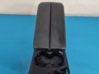 Podłokietnik TUNEL Peugeot 3008 II 9831817180 EUROPA