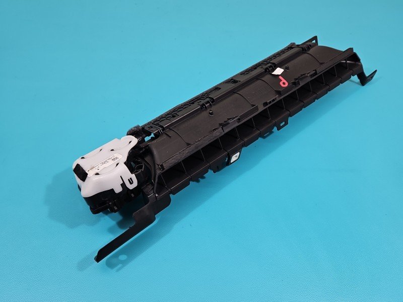 Kratka nawiewu Tesla Model 3 2017- 1095418 Kratka nawiewu Tesla Model 3 2017- 1095418